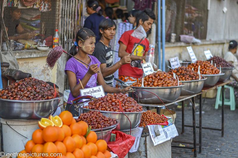 Bogyoke Aung San Market